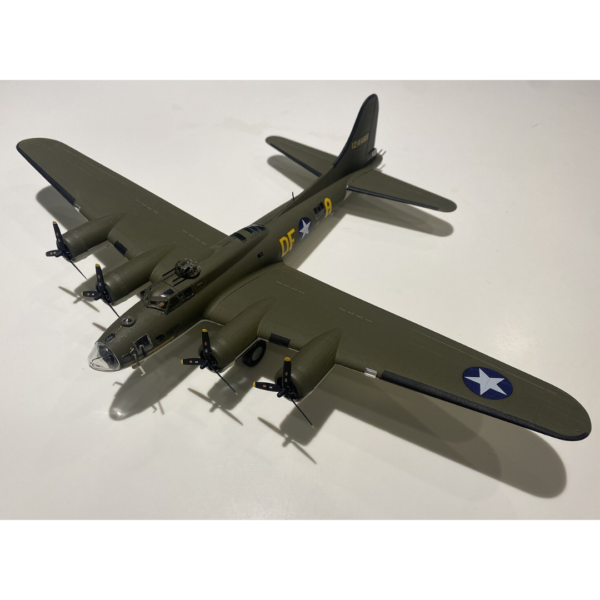 Kit Plastimodelismo B-17F Memphis Belle Escala 1/72 - Image 6